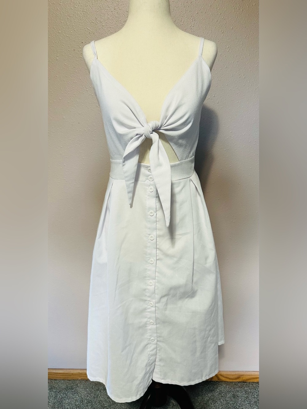 ECOWISH Women Dress Summer Tie Front V-Neck Spaghetti Strap, White, Sz Small.